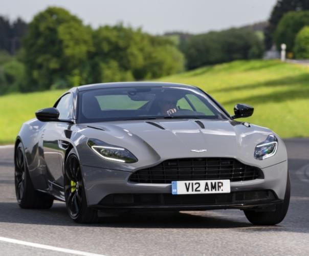 Aston Martin DB11 AMR.  Foto: Auto-Medienportal.Net/Aston Martin